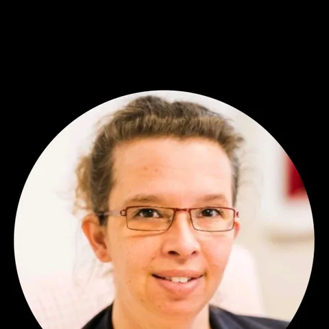 Photo of Miranda van Loon